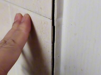 卫生间墙砖空鼓会掉吗图片(卫生间墙砖空鼓有什么好办法补救吗) 卫生间墙砖空鼓会掉吗图片(卫生间墙砖空鼓有什么好办法补救吗)